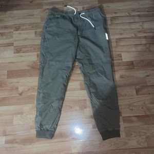 American eagle khaki jogger size M